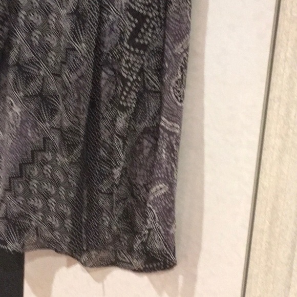 BCBG Maxazria women’s top - Picture 5 of 6